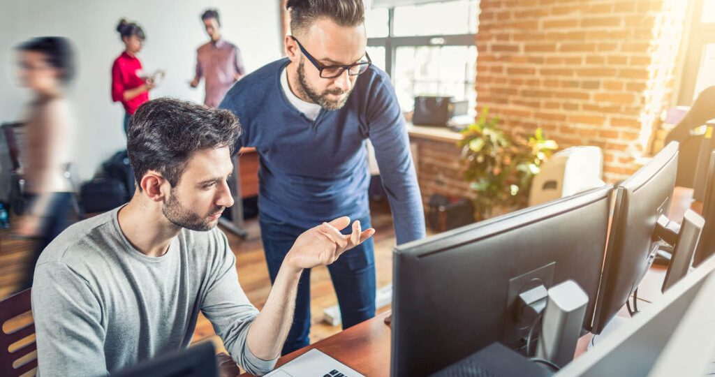 لعمل موقع الكتروني