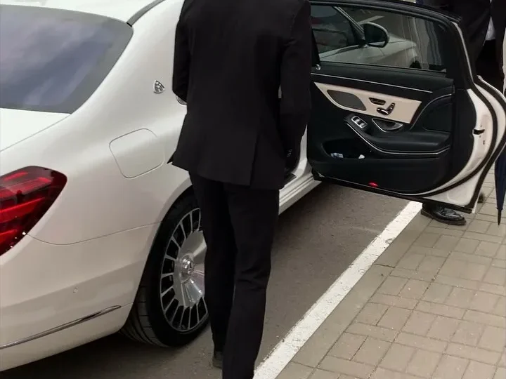 ليموزين مطار برج العرب شركة الرائد